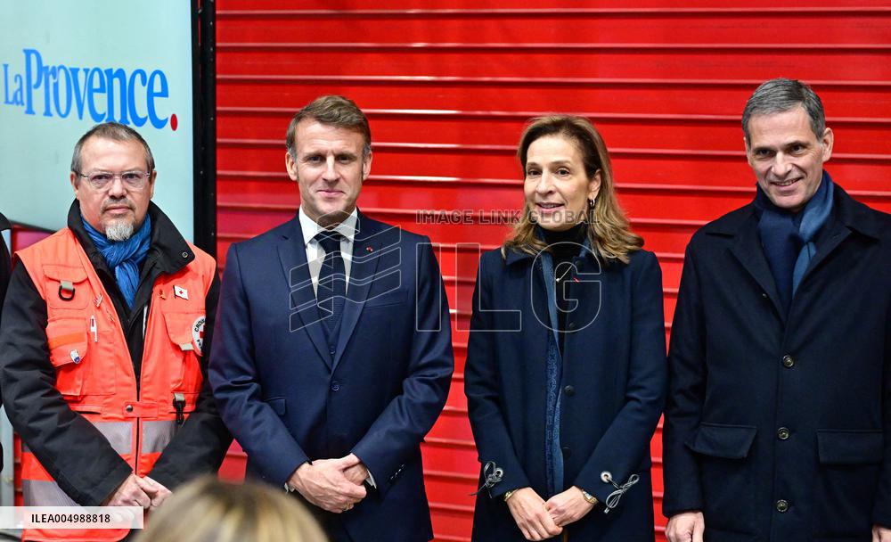 Macron Discusses Democracy Challenges With Readers - Marseille