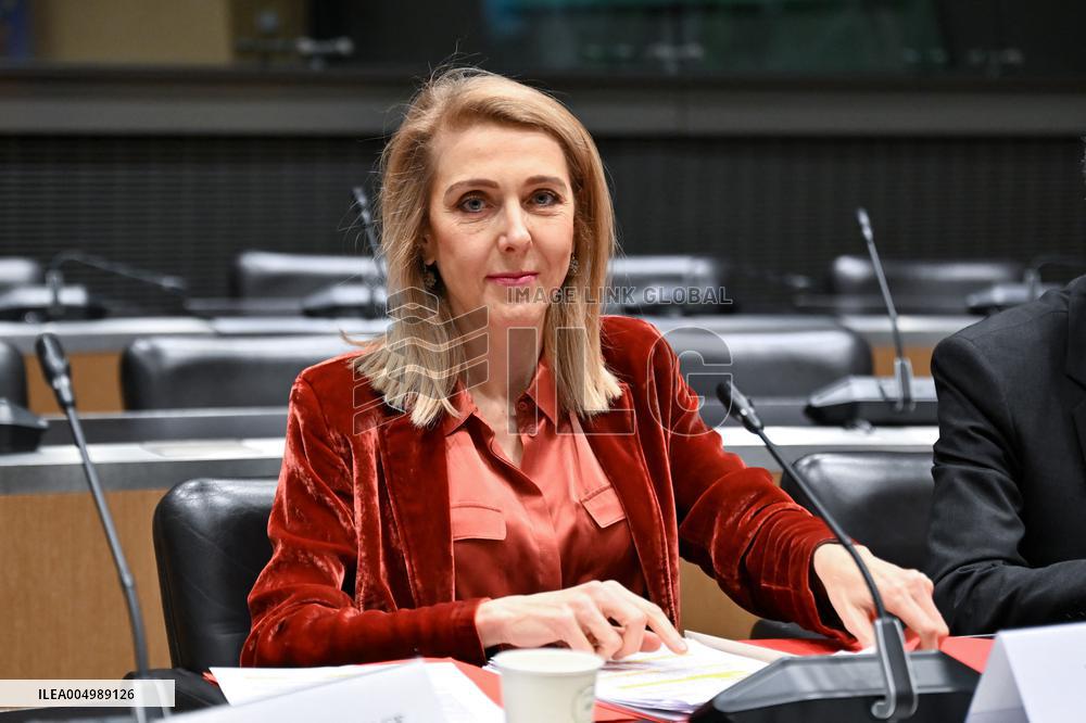 Commission of Inquiry on Public Broadcasting - Paris