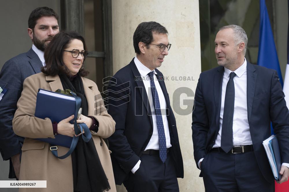 Weekly Cabinet Meeting - Paris