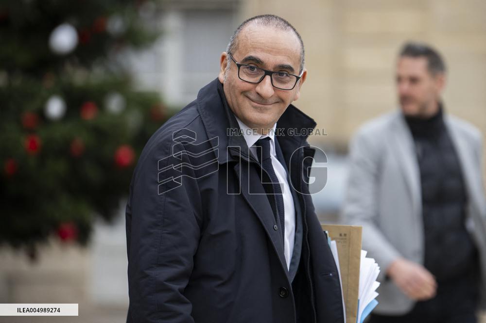 Weekly Cabinet Meeting - Paris