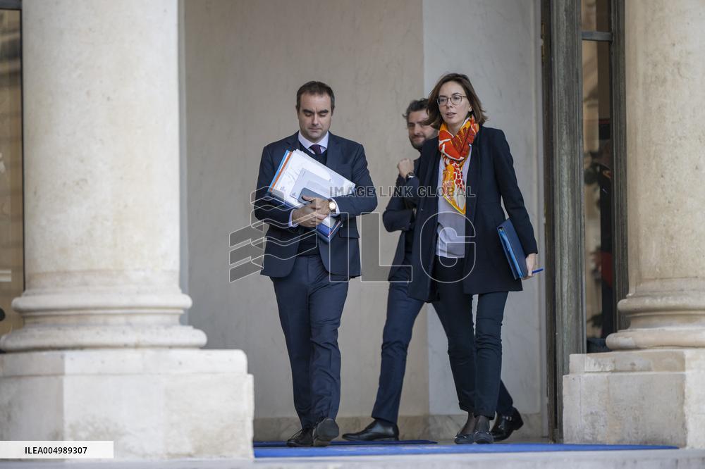 Weekly Cabinet Meeting - Paris
