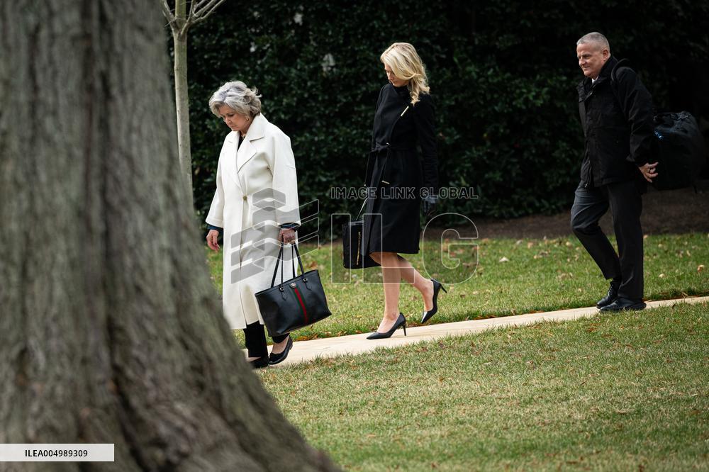 Trump Aides Walk On White House South Lawn - DC