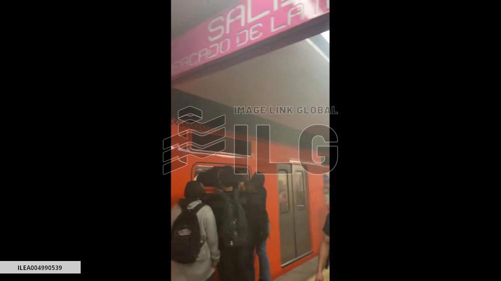 Mexico: Short Circuit Causes Smoke, Prompts Evacuation at CDMX Metro Station