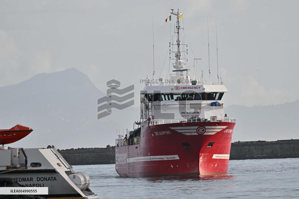 Emergency Rescue Ship Arrives In Port - Naples