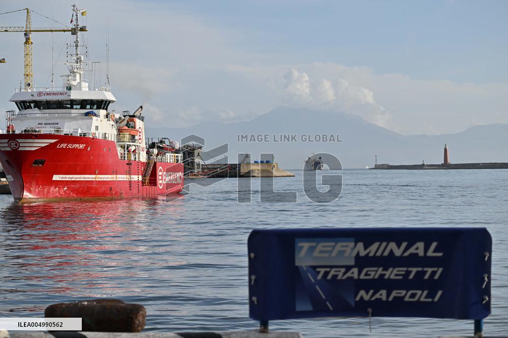 Emergency Rescue Ship Arrives In Port - Naples
