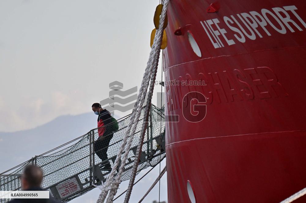 Emergency Rescue Ship Arrives In Port - Naples