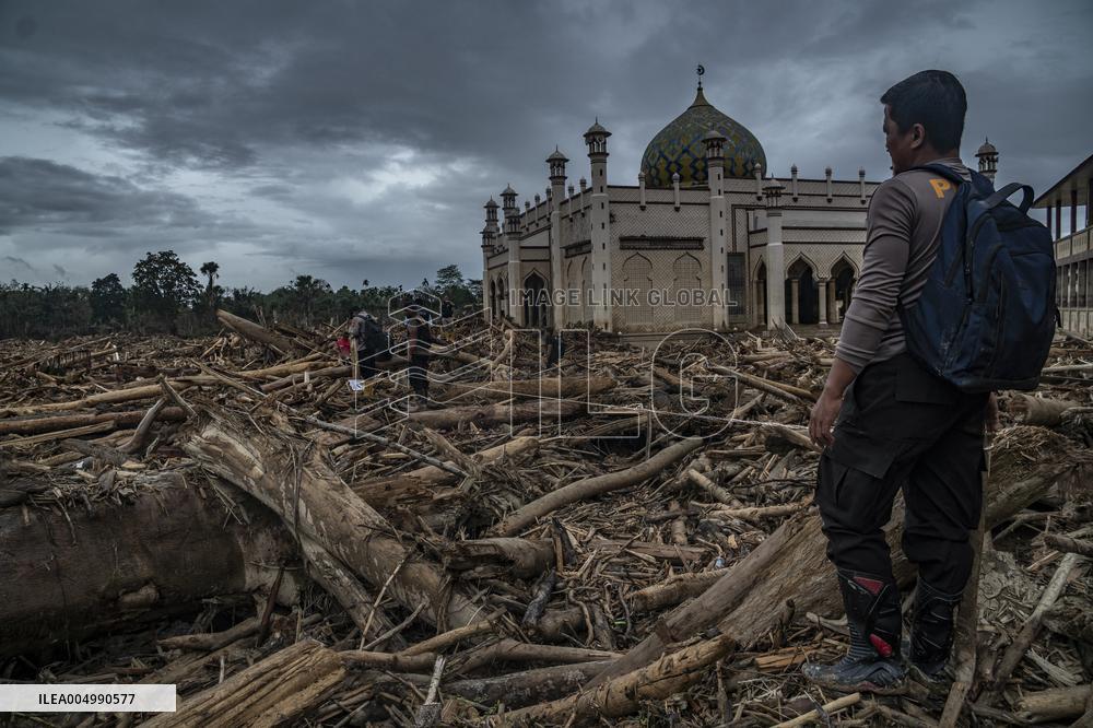 Indonesia s Investigates Deforestation Behind Cyclone Senyar