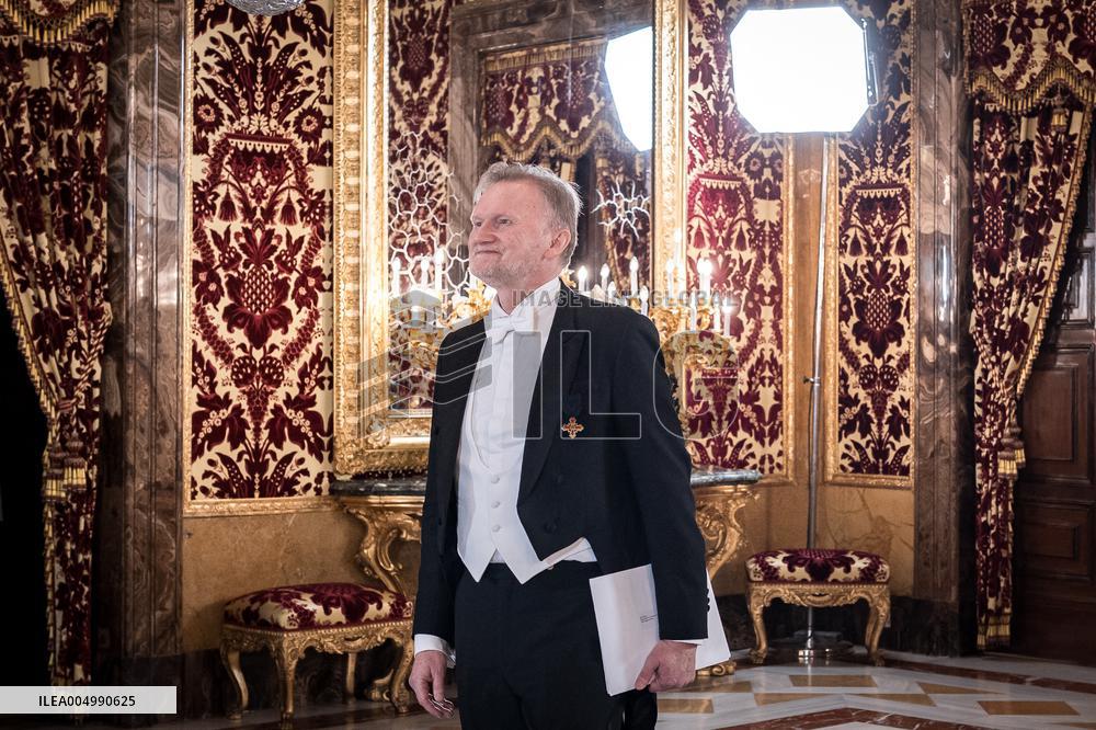 The King Receives the Letters of Credence of The New Ambassadors - Madrid