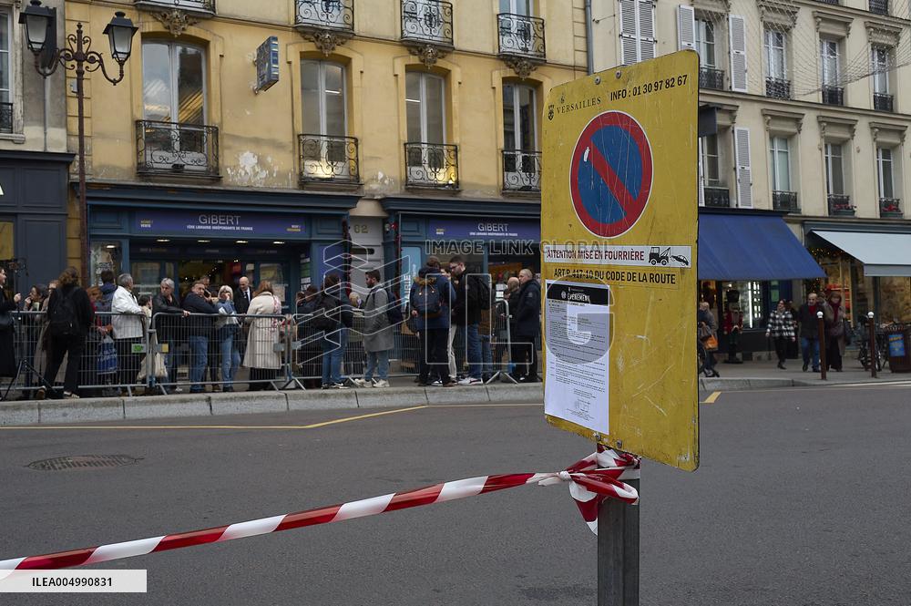 Nicolas Sarkozy Book Signing Event - Versailles