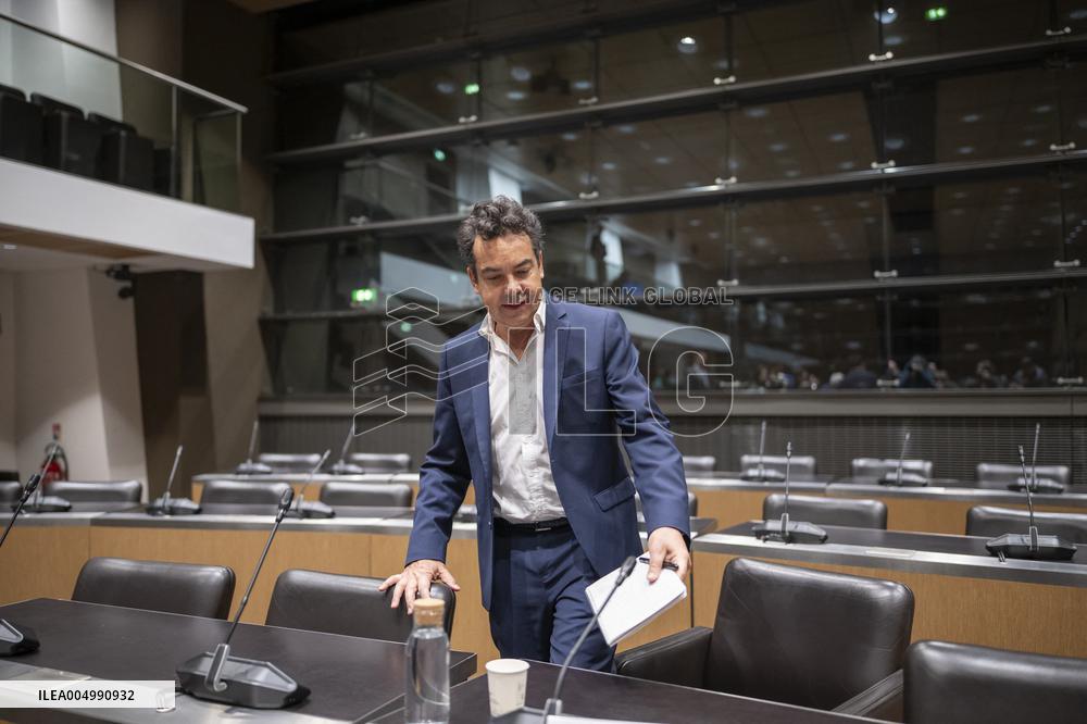 Hearing on Public Broadcasting Neutrality Held - Paris