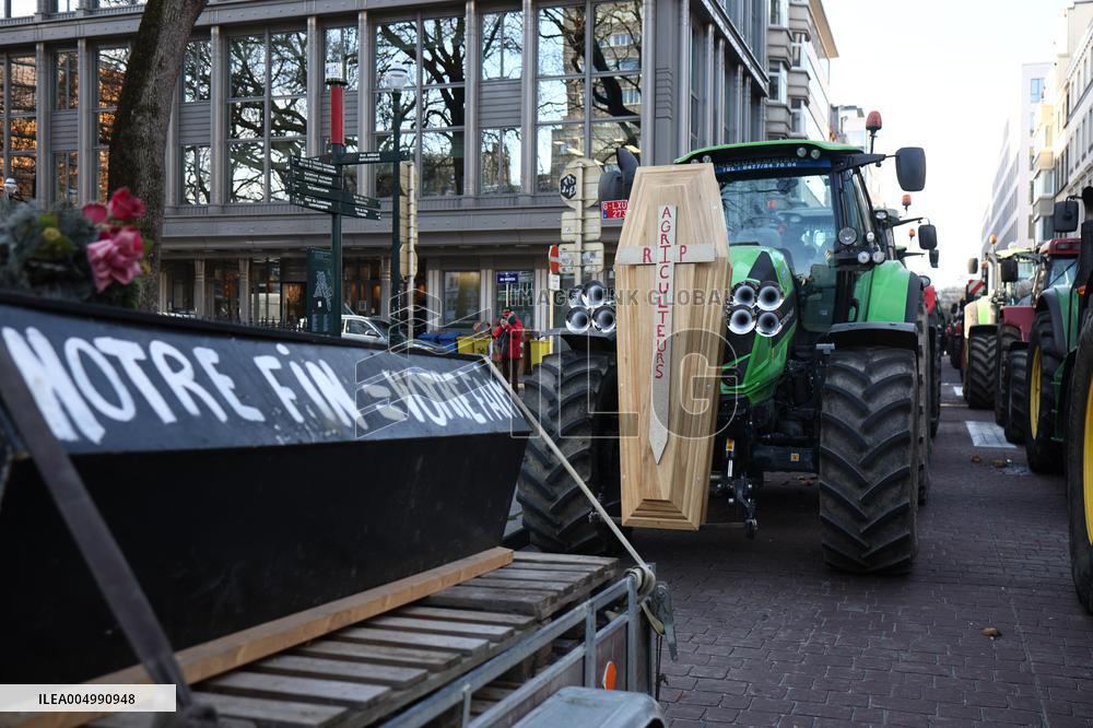 Farmers Protest Ahead Of EU Summit - Brussels