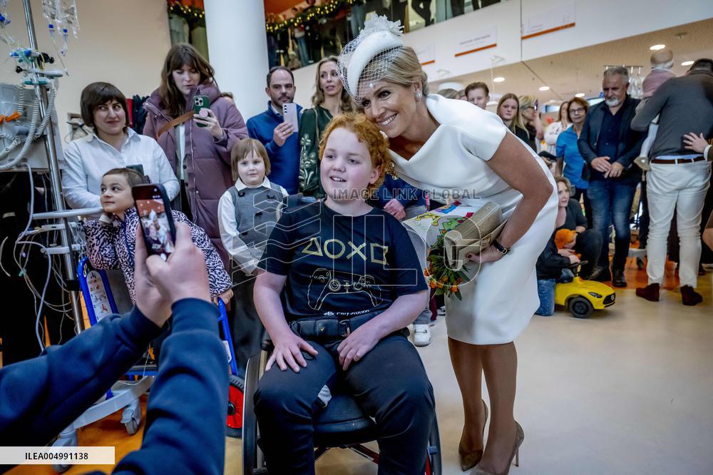 Queen Maxima Meets Children Before Signing Partnership - Utrecht