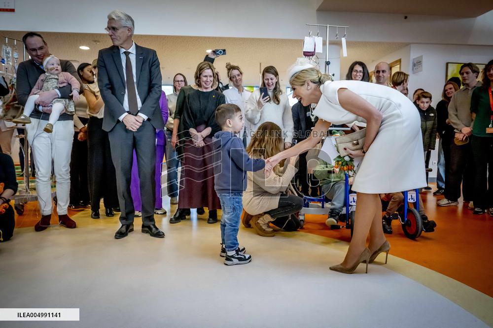 Queen Maxima Meets Children Before Signing Partnership - Utrecht