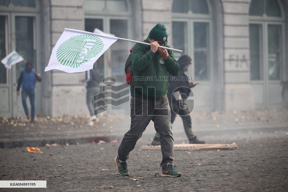 Farmers Protest Ahead Of EU Summit - Brussels