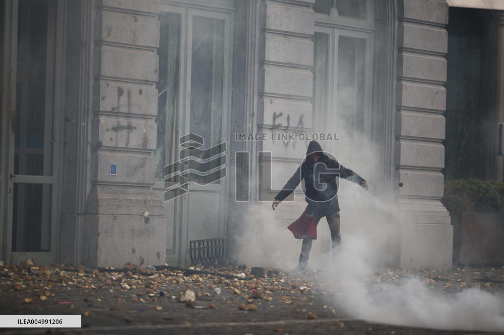 Farmers Protest Ahead Of EU Summit - Brussels