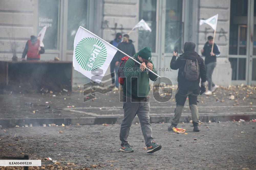 Farmers Protest Ahead Of EU Summit - Brussels