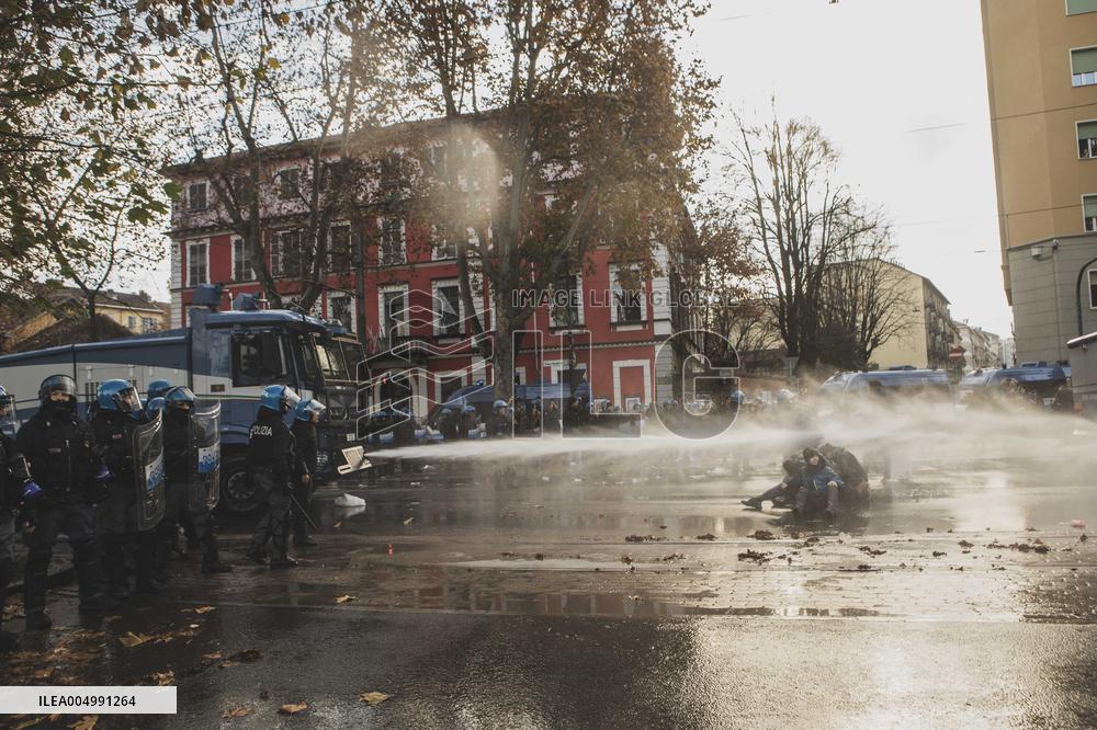 Police Raid on The Askatasuna Social Center - Turin