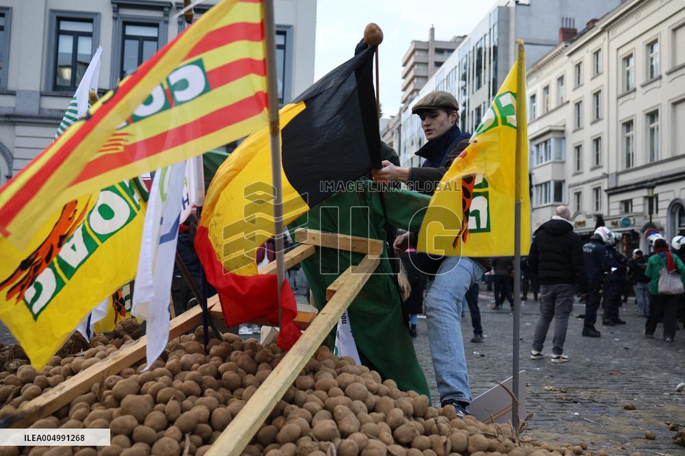 Farmers Protest Ahead Of EU Summit - Brussels