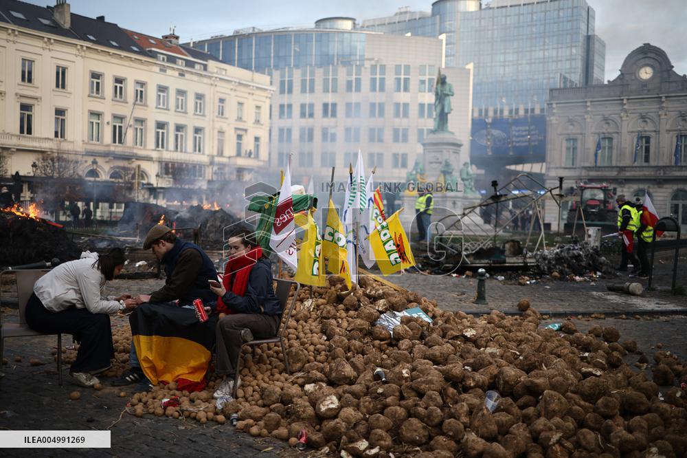 Farmers Protest Ahead Of EU Summit - Brussels