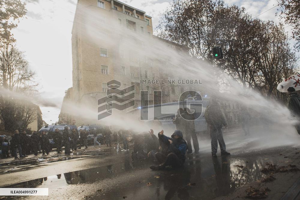 Police Raid on The Askatasuna Social Center - Turin