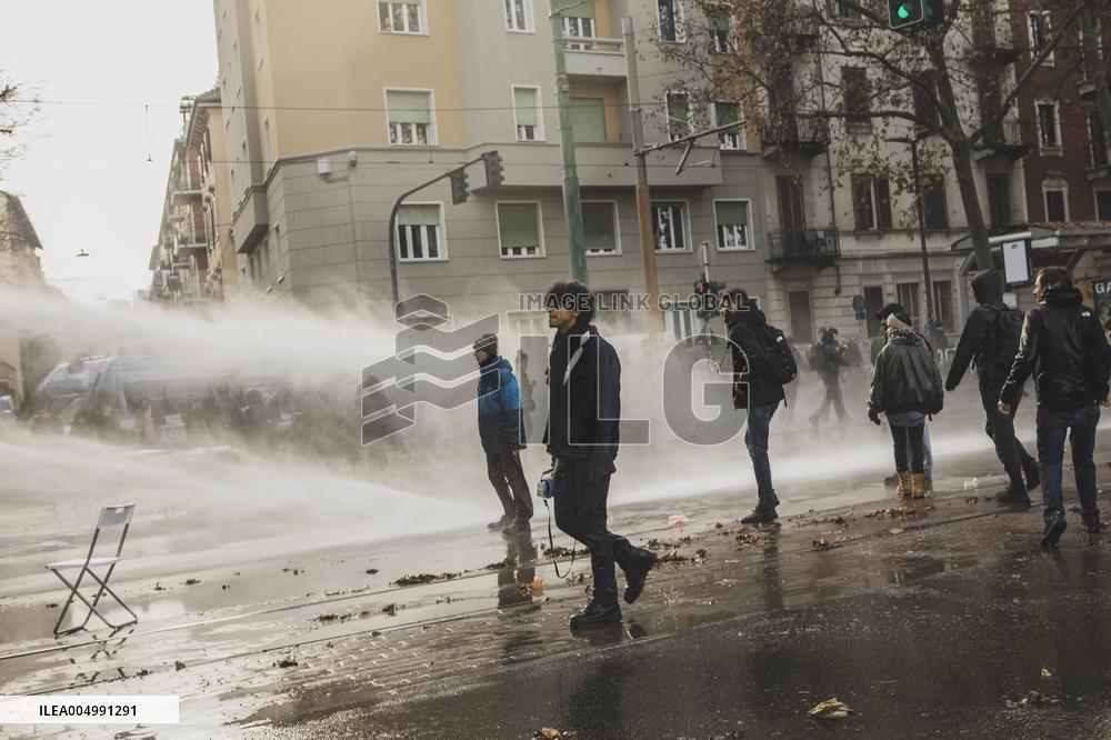 Police Raid on The Askatasuna Social Center - Turin