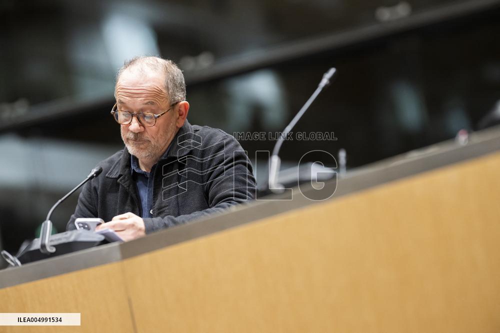 Hearing on Public Broadcasting Neutrality Held - Paris