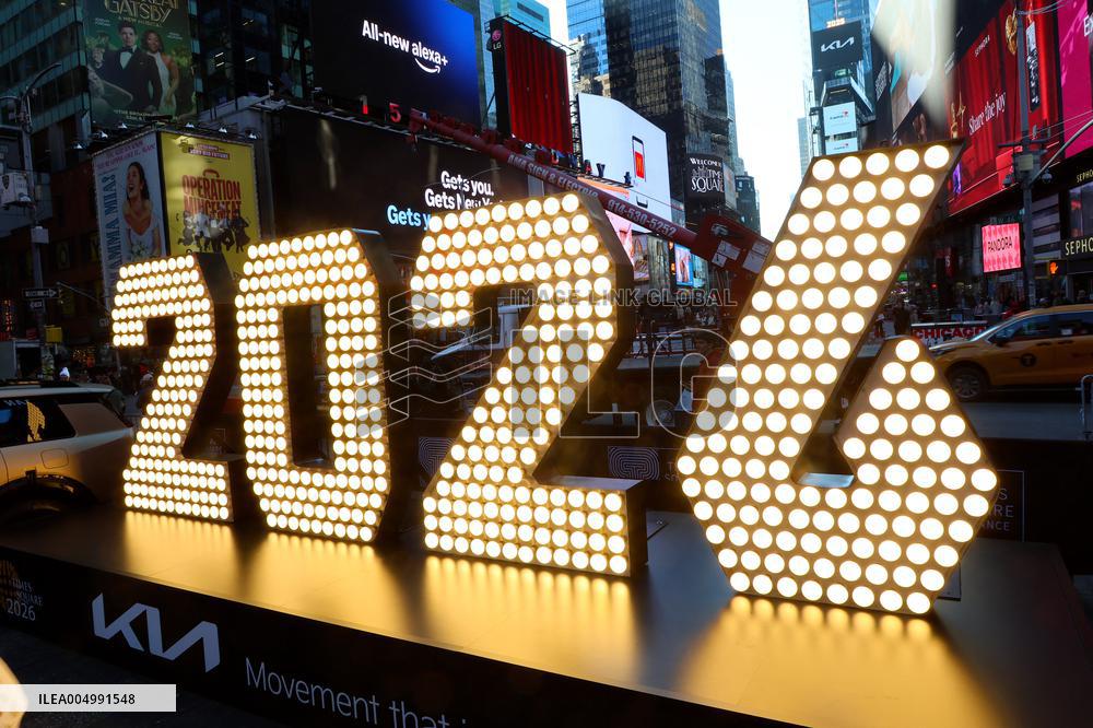2026 Numeral Arrival in Times Square _NYC