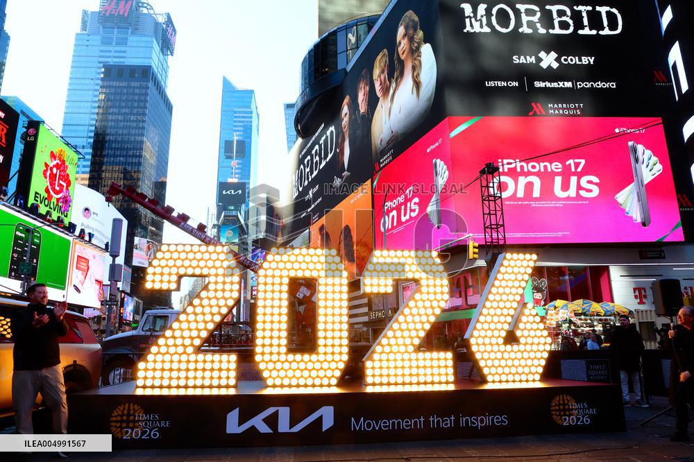 2026 Numeral Arrival in Times Square _NYC