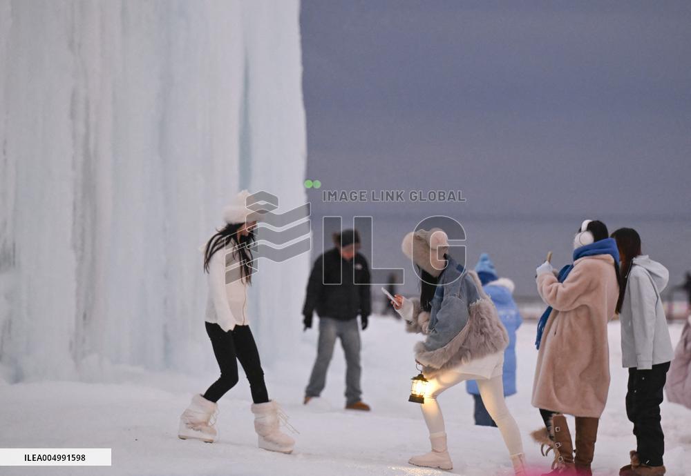 Winter Scenery At Sayram Lake - Xinjiang