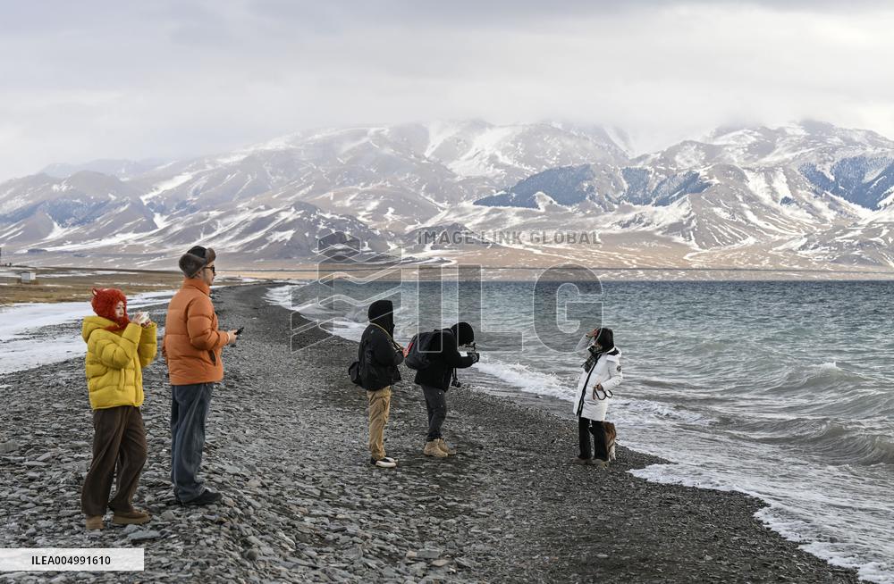Winter Scenery At Sayram Lake - Xinjiang