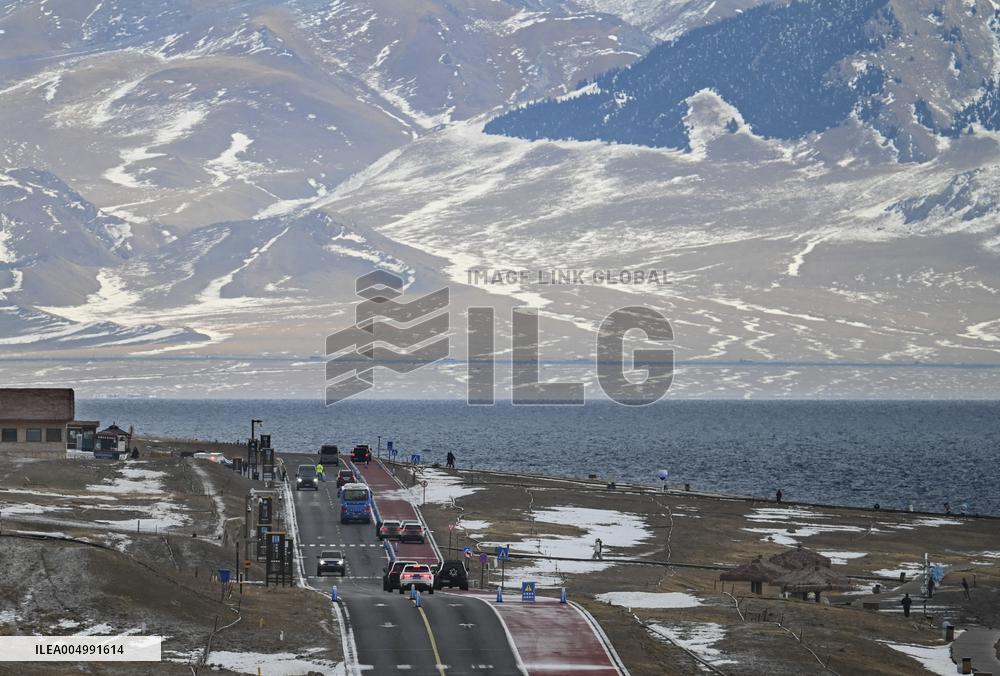 Winter Scenery At Sayram Lake - Xinjiang