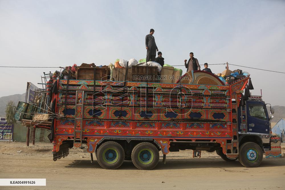 Forced Return of Refugees at Torkham - Afghanistan