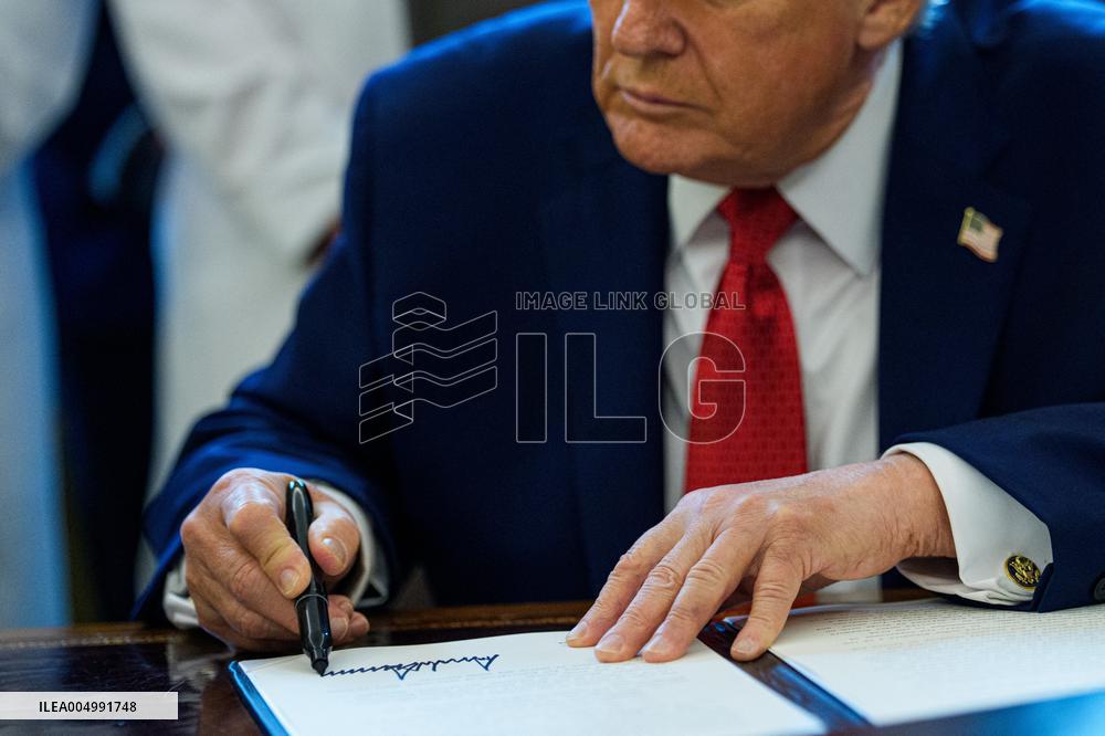 Trump Marijuana Executive Order Signing