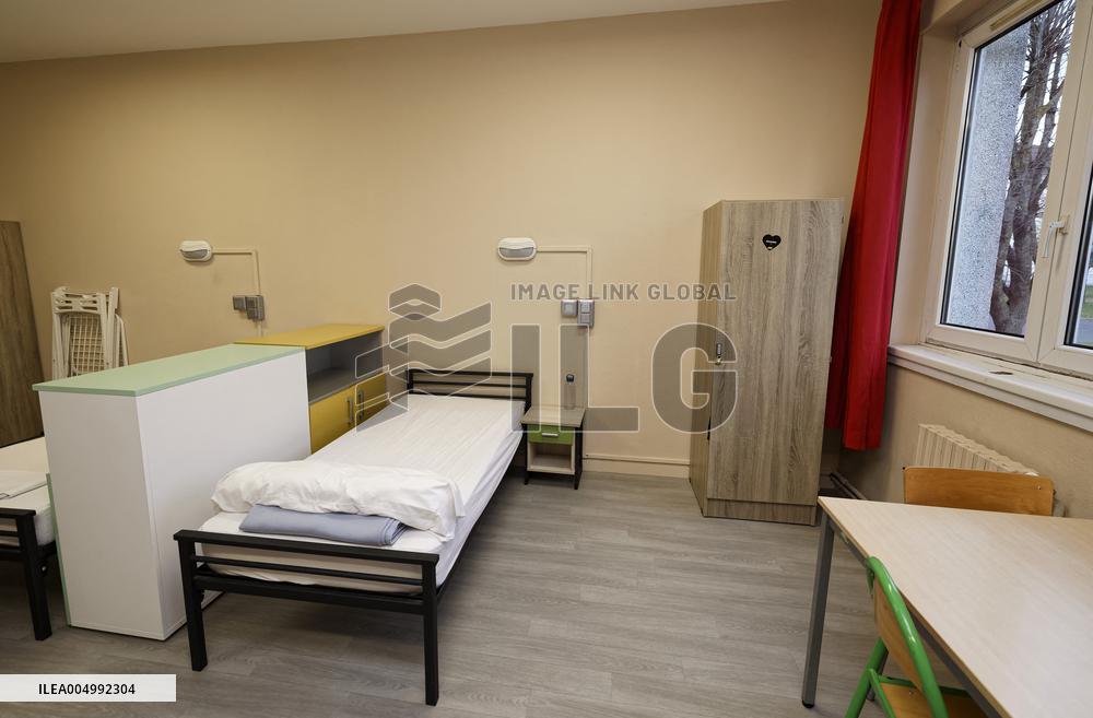 Jean-Pierre Farandou Visits To EPIDE - Margny-les-Compiegne