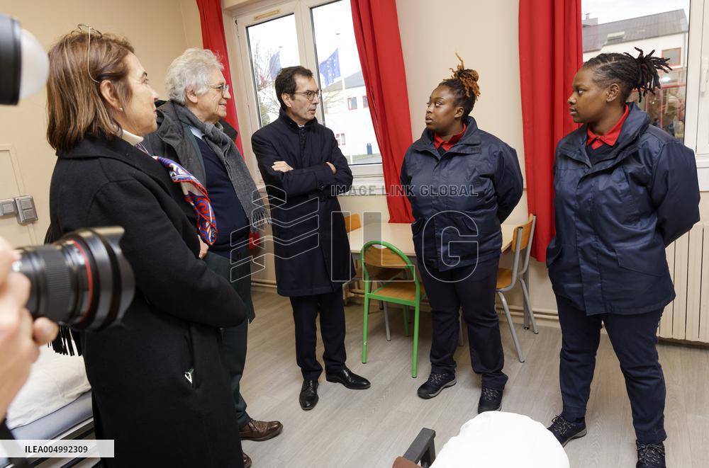 Jean-Pierre Farandou Visits To EPIDE - Margny-les-Compiegne