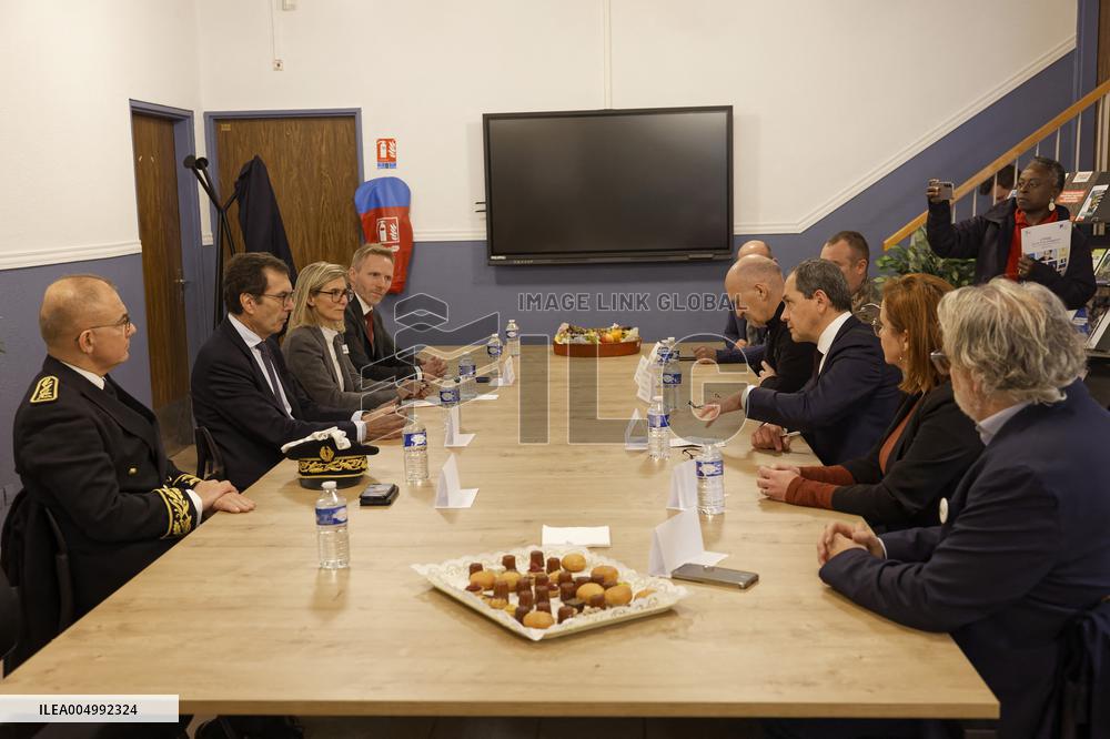 Jean-Pierre Farandou Visits To EPIDE - Margny-les-Compiegne