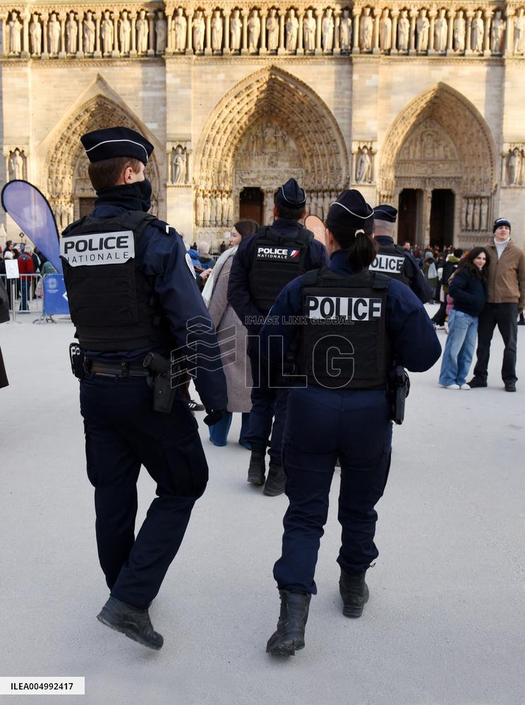 Security Measures At Notre Dame de Paris - Paris