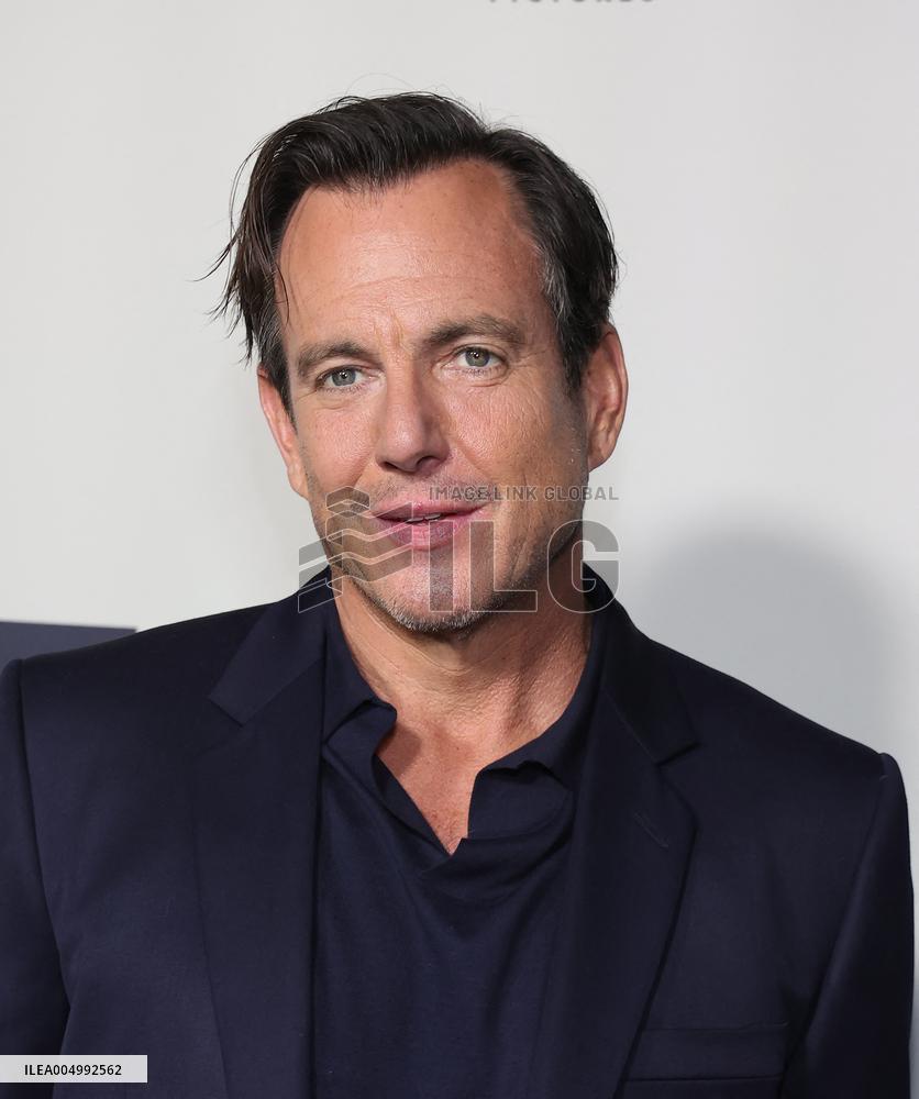 Is This Thing On Premiere - LA