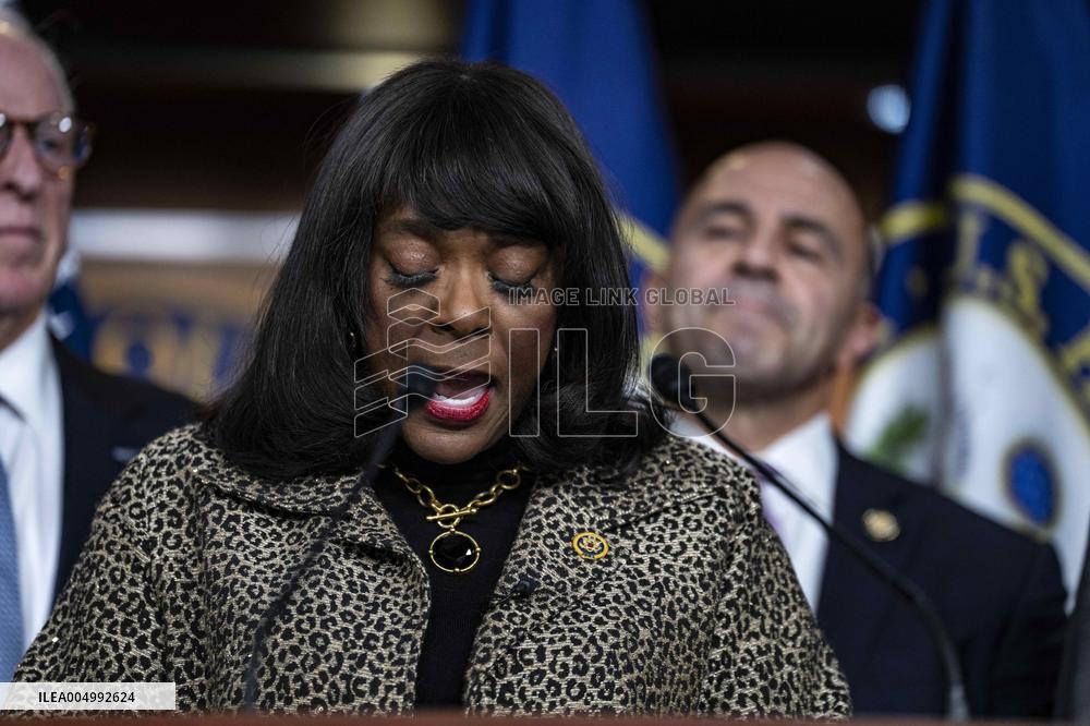 US House Democrats Press Conference on the Proposed American Affordability Bill