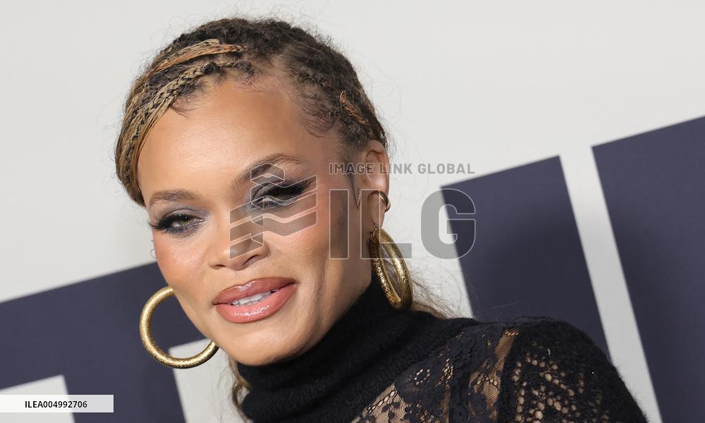 Is This Thing On Premiere - LA