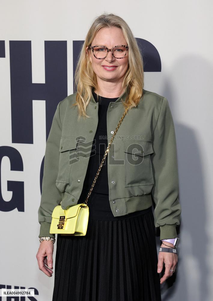 Is This Thing On Premiere - LA