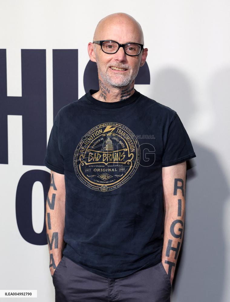 Is This Thing On Premiere - LA