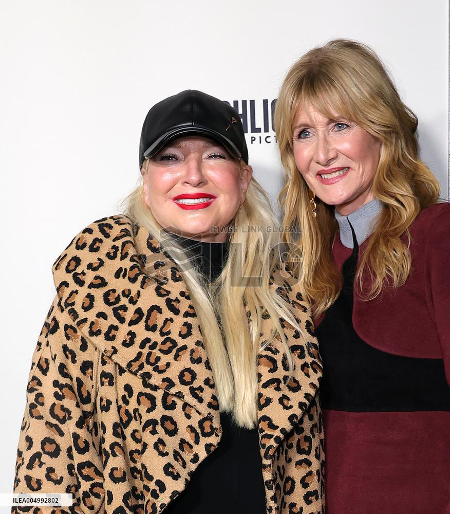 Is This Thing On Premiere - LA