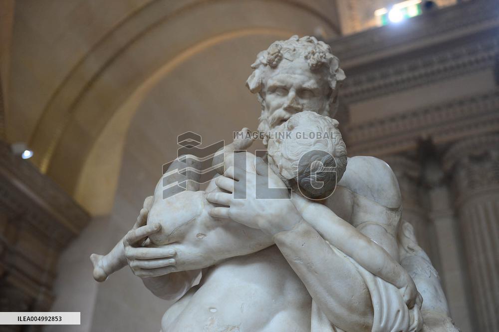 Illustrations - Louvre Museum - Paris