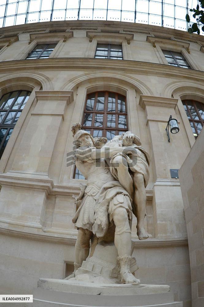 Illustrations - Louvre Museum - Paris