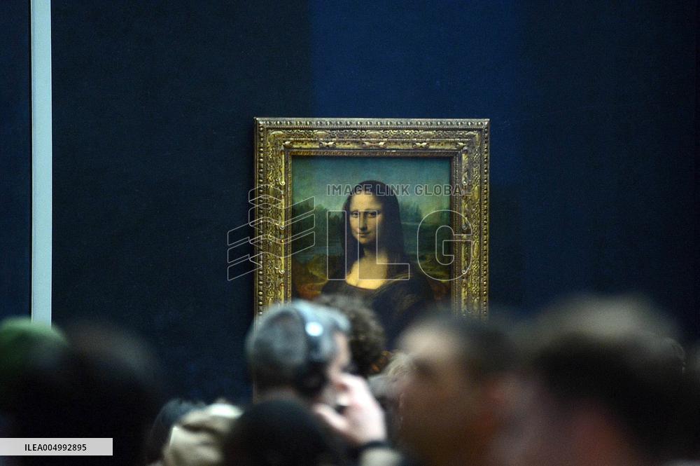 Illustrations - Louvre Museum - Paris