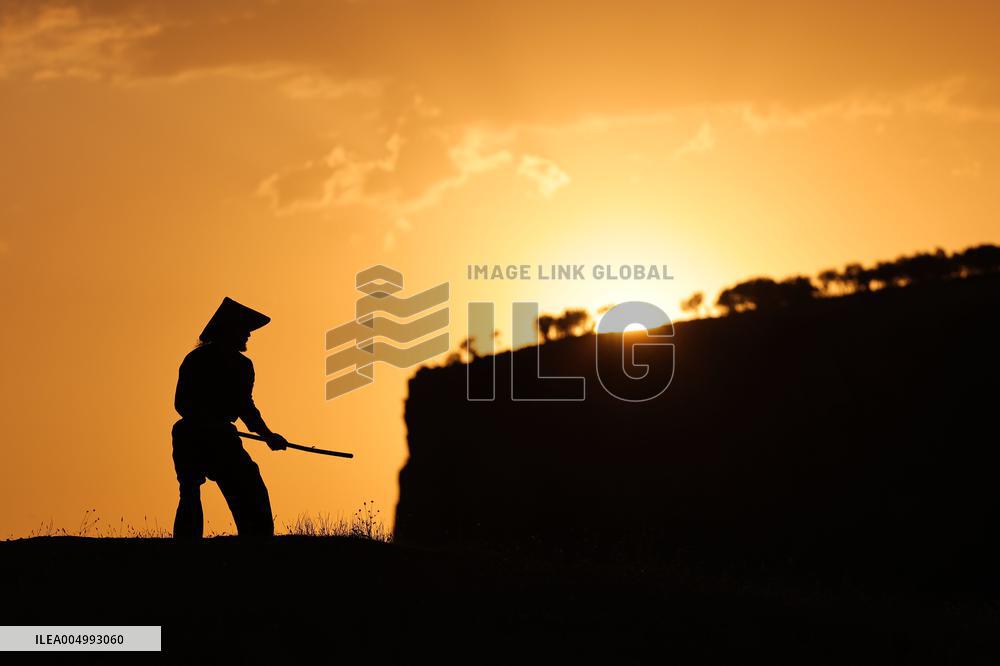 Kurdish Kung Fu Master Kawlokei's Discipline - Iraq