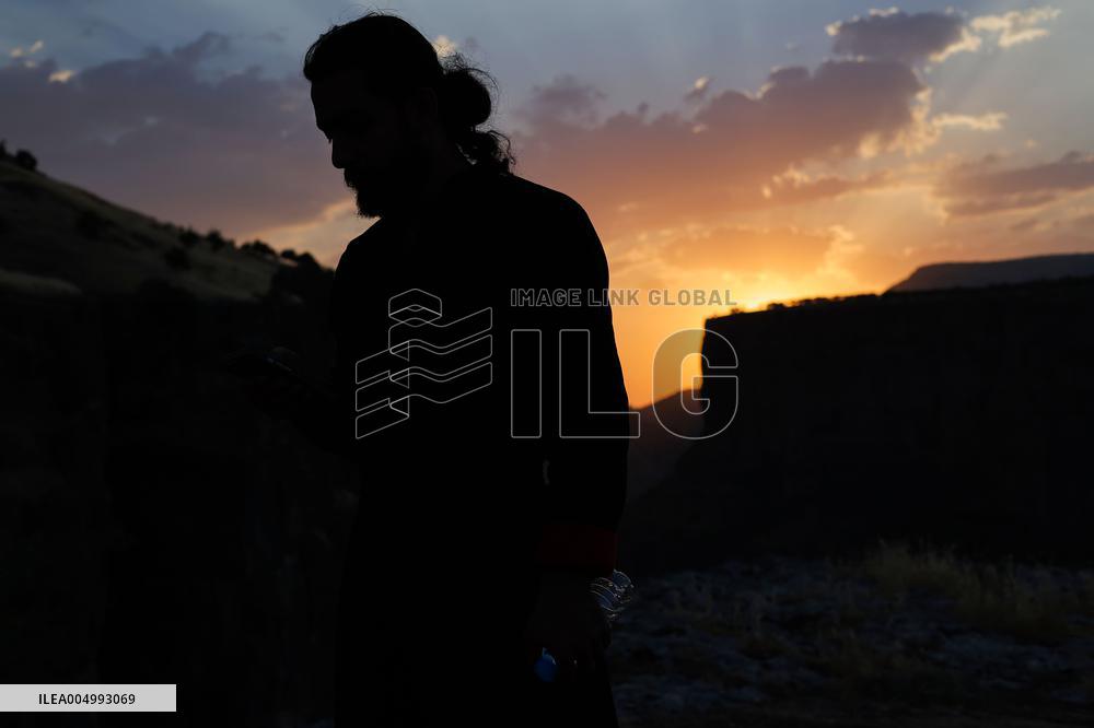 Kurdish Kung Fu Master Kawlokei's Discipline - Iraq