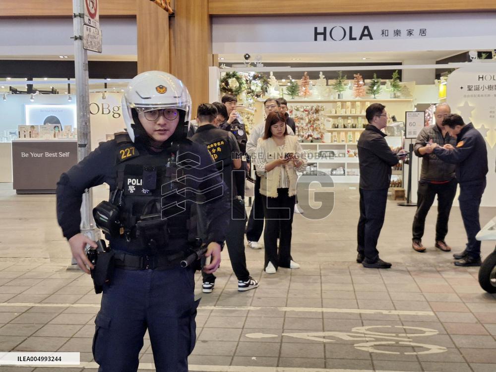 Man attacks bystanders in Taipei