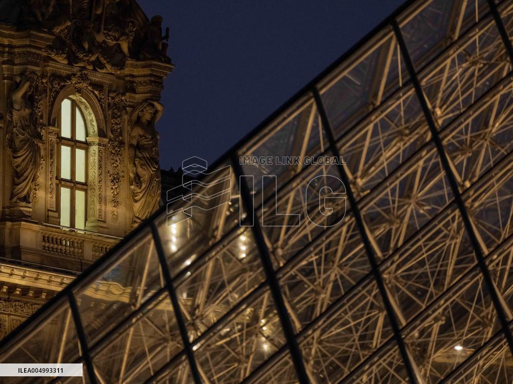 Illustration - Louvre Museum